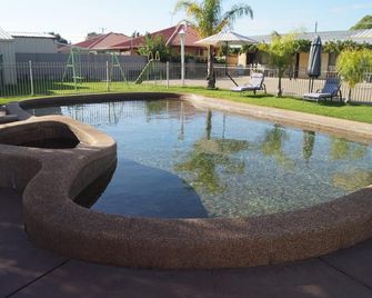 Belltower Motor Inn - Shepparton - Pool