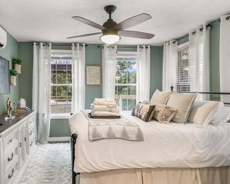 Blue Mountain Cottage - New Market - Slaapkamer