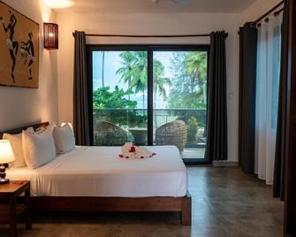 Manolo Beach Resort - Uroa - Schlafzimmer