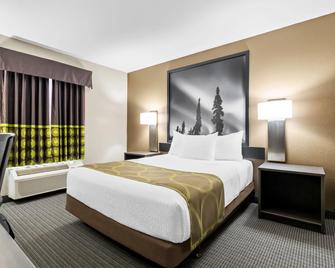 Super 8 by Wyndham Prince Albert - Prince Albert - Bedroom