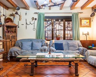 Casa Rural El Barranco - Mombeltrán - Living room