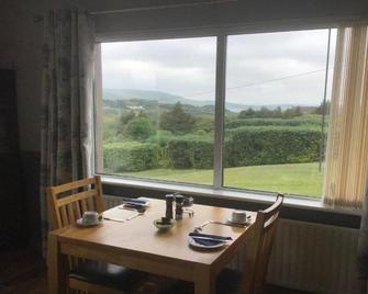 Atlantic View B&B - Clifden - Dining room