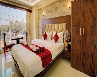 Hotel Samaira Residency,dombivali - Navi Mumbai