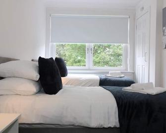 Signature - New View Place - Bellshill - Bedroom