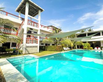 Hotel Majahual Resort - La Libertad - Pileta