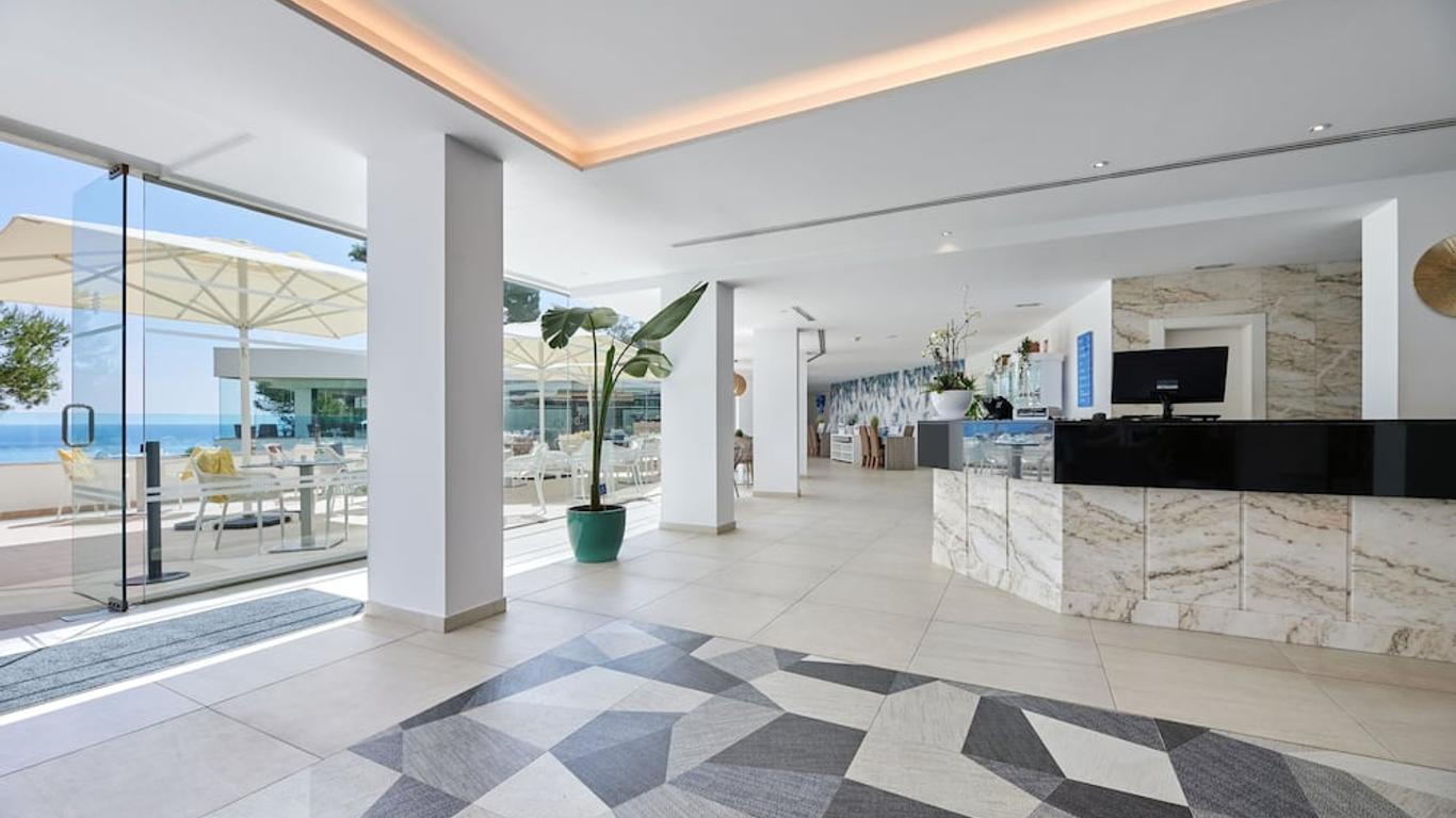 Aluasoul Carolina - Adults Only