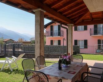 Holiday Home Le Villette-1 by Interhome - Dongo - Patio