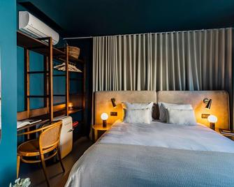 Regras 45 Building A by LovelyStay - Porto - Bedroom