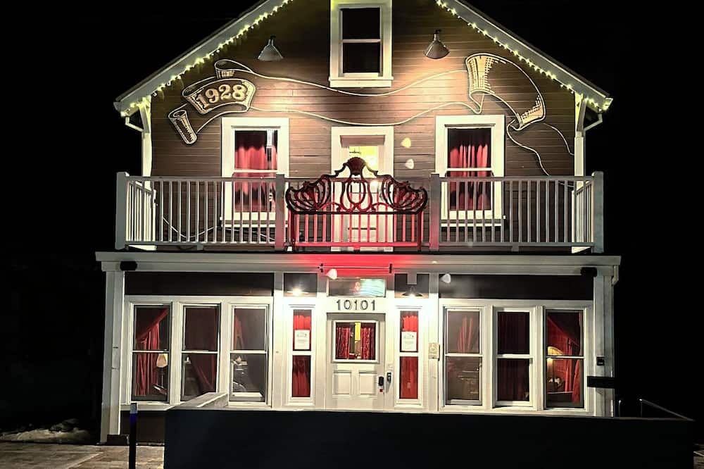 West River House - Truckee