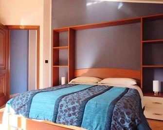 GREEN ROOF will make you rediscover the pleasure of sleeping cradled by the sweet peace - Carolei - Habitación