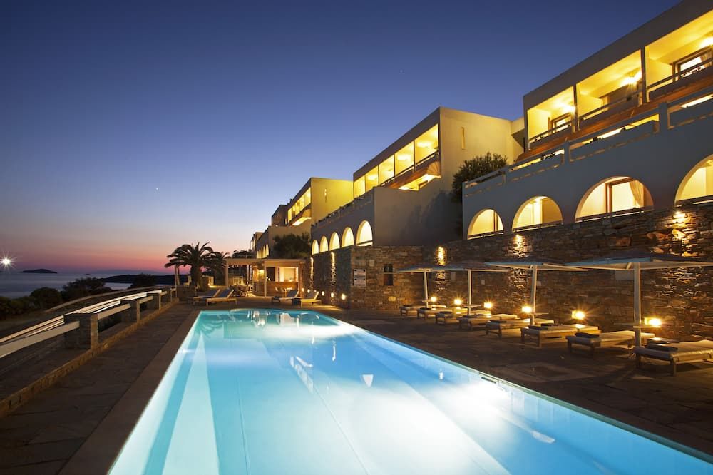 Hotel Perrakis - Gavrio - Pool