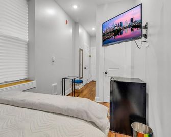 W Oxford St Charm 1 Br Apartment Central Philly - Philadelphia - Bedroom
