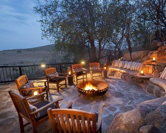 Tshukudu Bush Lodge - Pilanesberg