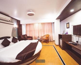 Shantis Hotel Surbhi - Mahabaleshwar - Habitación