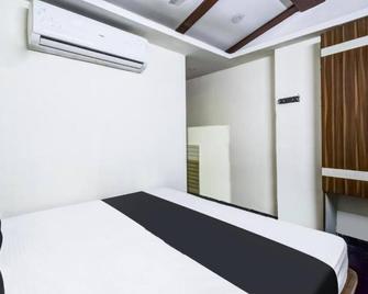Hotel Sun Residency - Hyderabad - Bedroom