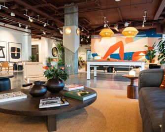 Wave Resort - Long Branch - Lobby