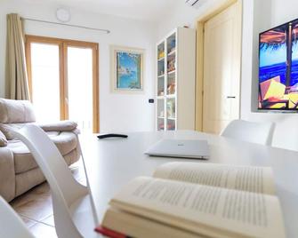 Il Vento e il Mare - Palau - Comedor