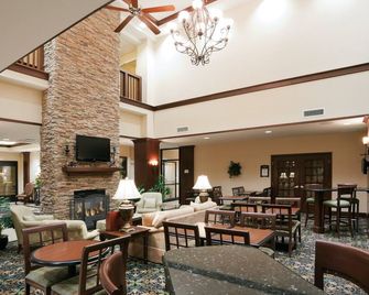 Equipped Suite | Free Daily Breakfast, Outdoor Pool + Hot Tub Access - Lafayette - Lobby