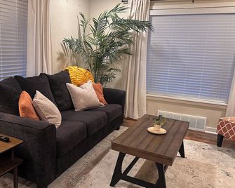 Spokane Valley Escape - 2 Br Home Near Centennial Trail & River Access - Spokane Valley - Salon