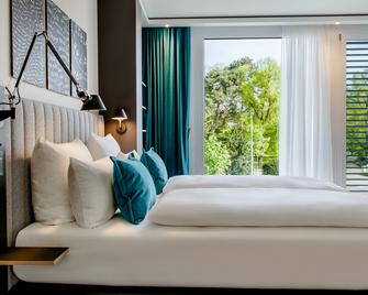 Motel One Karlsruhe - Karlsruhe - Schlafzimmer