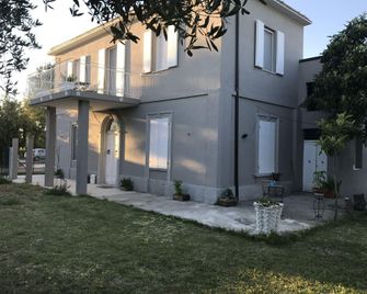 B&B Ripari Di Giobbe - Ortona - Gebouw