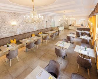 Hotel Unter den Linden - Кремс-на-Дунаї - Ресторан