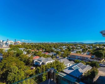 Stylish & spacious 1 BRM king bed apartment - Brisbane