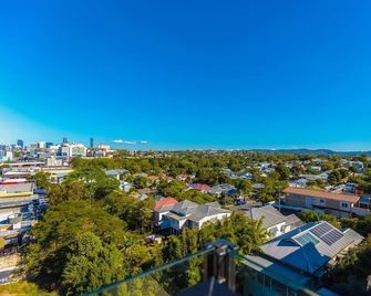 Stylish & spacious 1 BRM king bed apartment - Brisbane - Vista del exterior