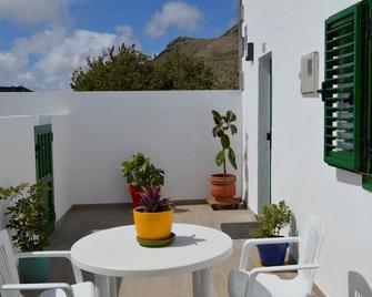 Casa Volcán de Ye - Yé - Patio