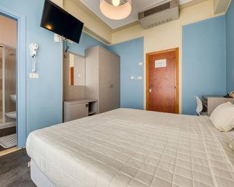 Hotel Augustus - Rimini - Bedroom