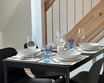Exklusive Maisonette-Wohnung am Rande von Freiburg - Merzhausen - Comedor