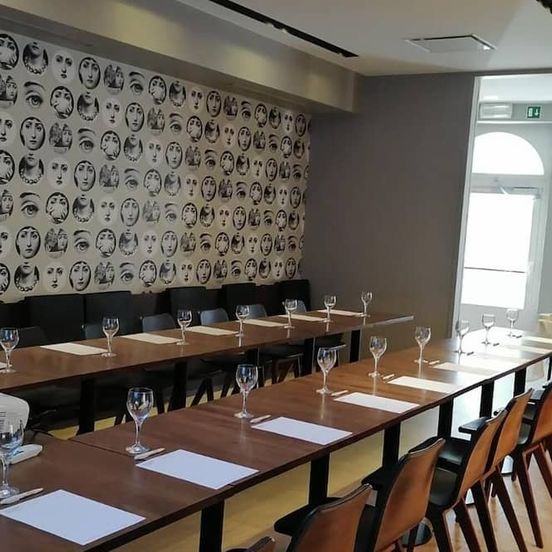 Square Hotel image 1