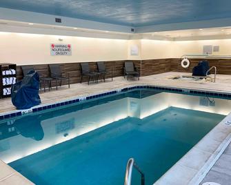 Fairfield Inn & Suites by Marriott Denver North/Westminster - Westminster - Basen