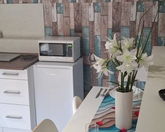 Anita - Budapest - Kitchen