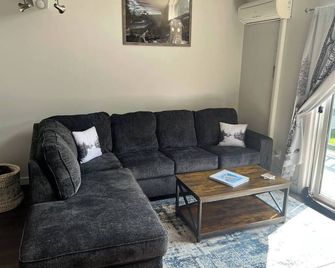 Cozy Condo in Ellicottville - Ellicottville - Living room