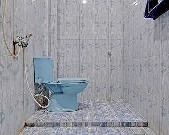 Hotel O Lavina Guesthouse - Dumai - Bathroom