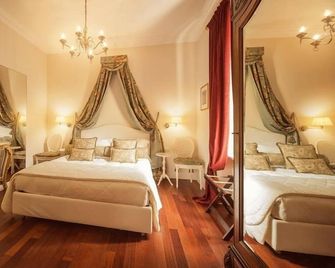 Duchessa Margherita Chateaux & Hotels - Vicoforte - Ložnice