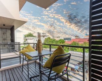 Studio365 Apartment - Chiang Mai - Balcony