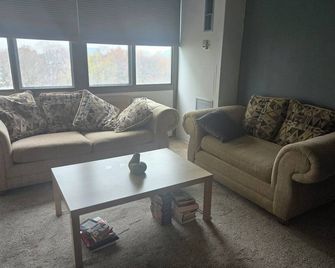 Simple Hyde Park Condo - Walking distance to Downtown HP - Chicago - Sala de estar