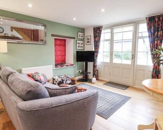 The Farmhouse Kitchen - Ripon - Living room