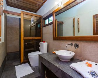Corail Noir Hotel - Nosy Be - Bad