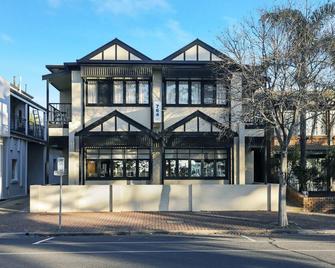 Bayview Family Apartments Glenelg - Glenelg - Building