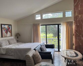 Large Luxury Studio with view in Santa Monica - Santa Monica - Bedroom