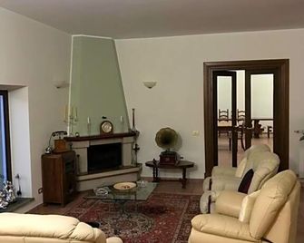 Relais Le Folaghe - Ladispoli - Huiskamer