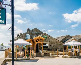 The Three Acres Inn & Restaurant - Huddersfield
