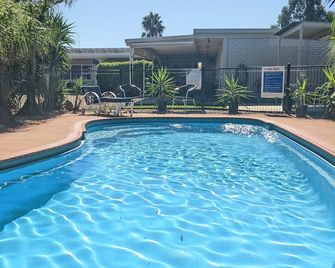 Kaputar Motel - Narrabri - Pool