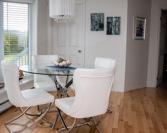 Les Cabines du Phare - Rimouski - Dining room