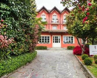 Hotel Serenella - Baveno - Building