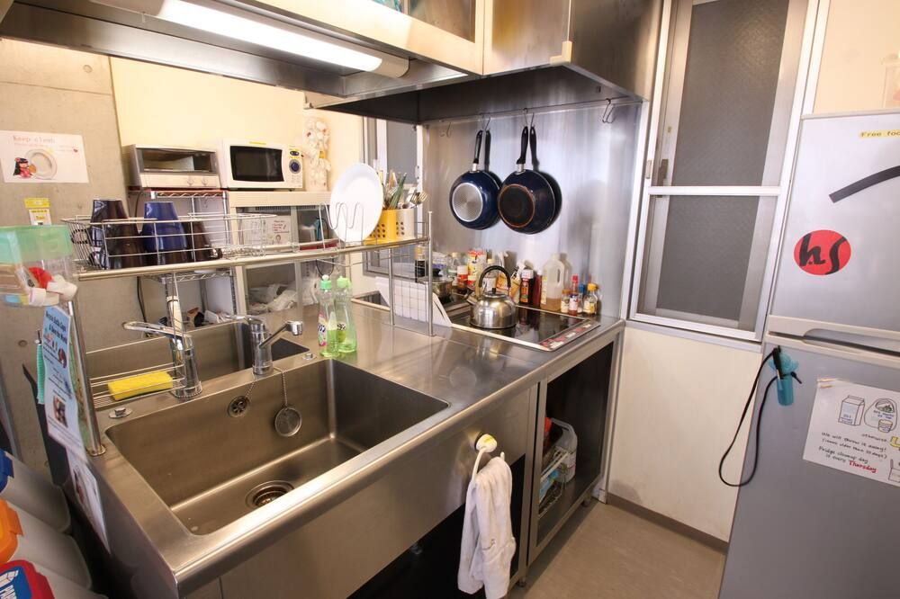 ساكورا هوستيل أساكوسا