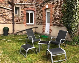 Le Rosegarden Studio Au Pied De La Gare - Rennes - Patio